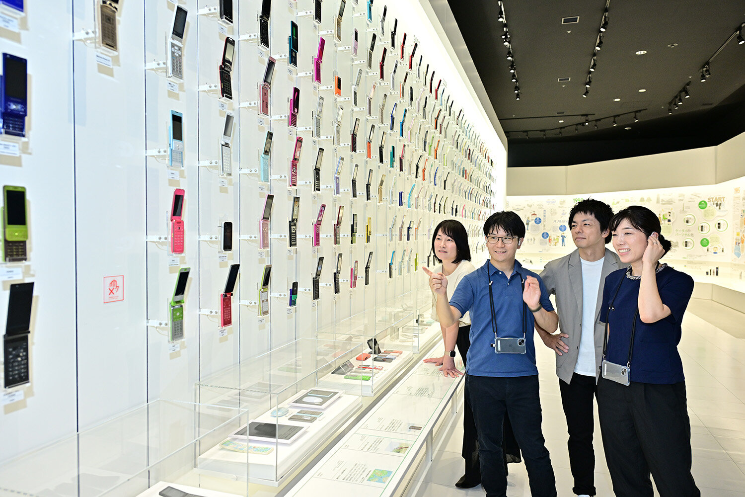 お客さまに新たな体験価値を創造!<br>KDDI MUSEUM完全ハンズフリー自動音声ガイドシステム実証の裏側